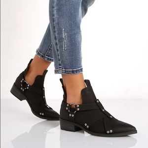 Vegan harnessed bootie